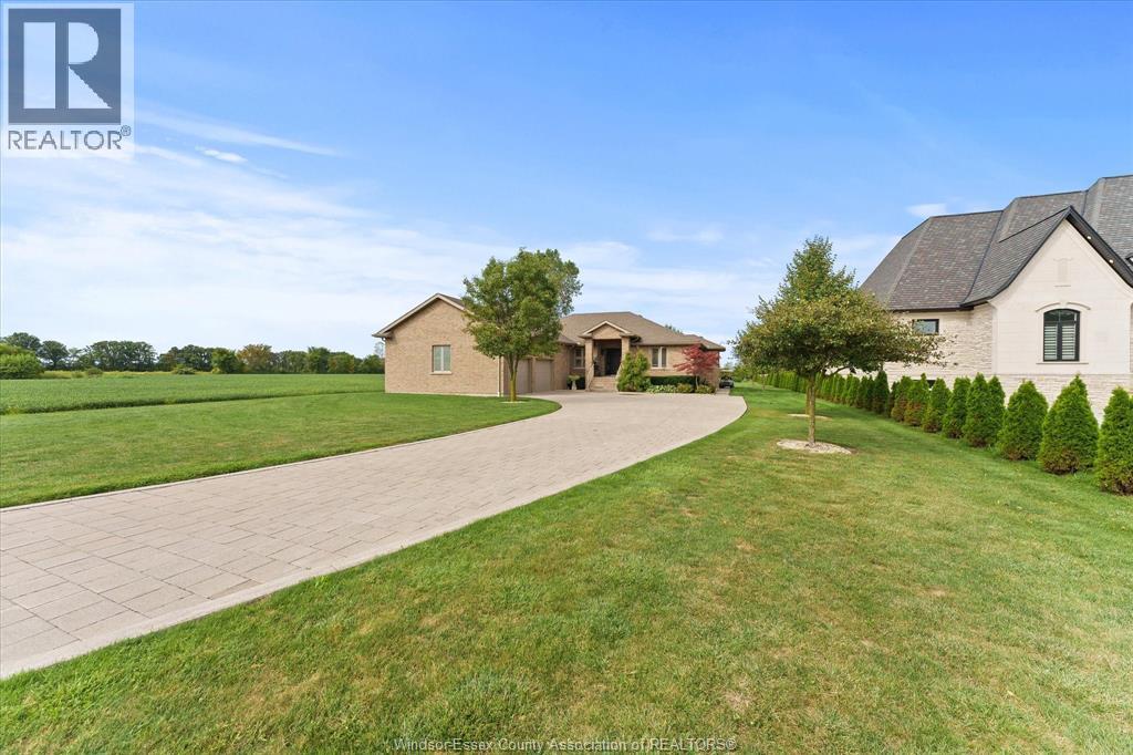 Photo 4 of 4601 8th Concession, Windsor ON