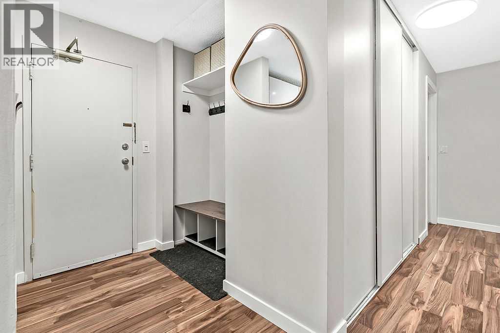 Photo 3 of 7 1607 26 Avenue Sw, Calgary AB