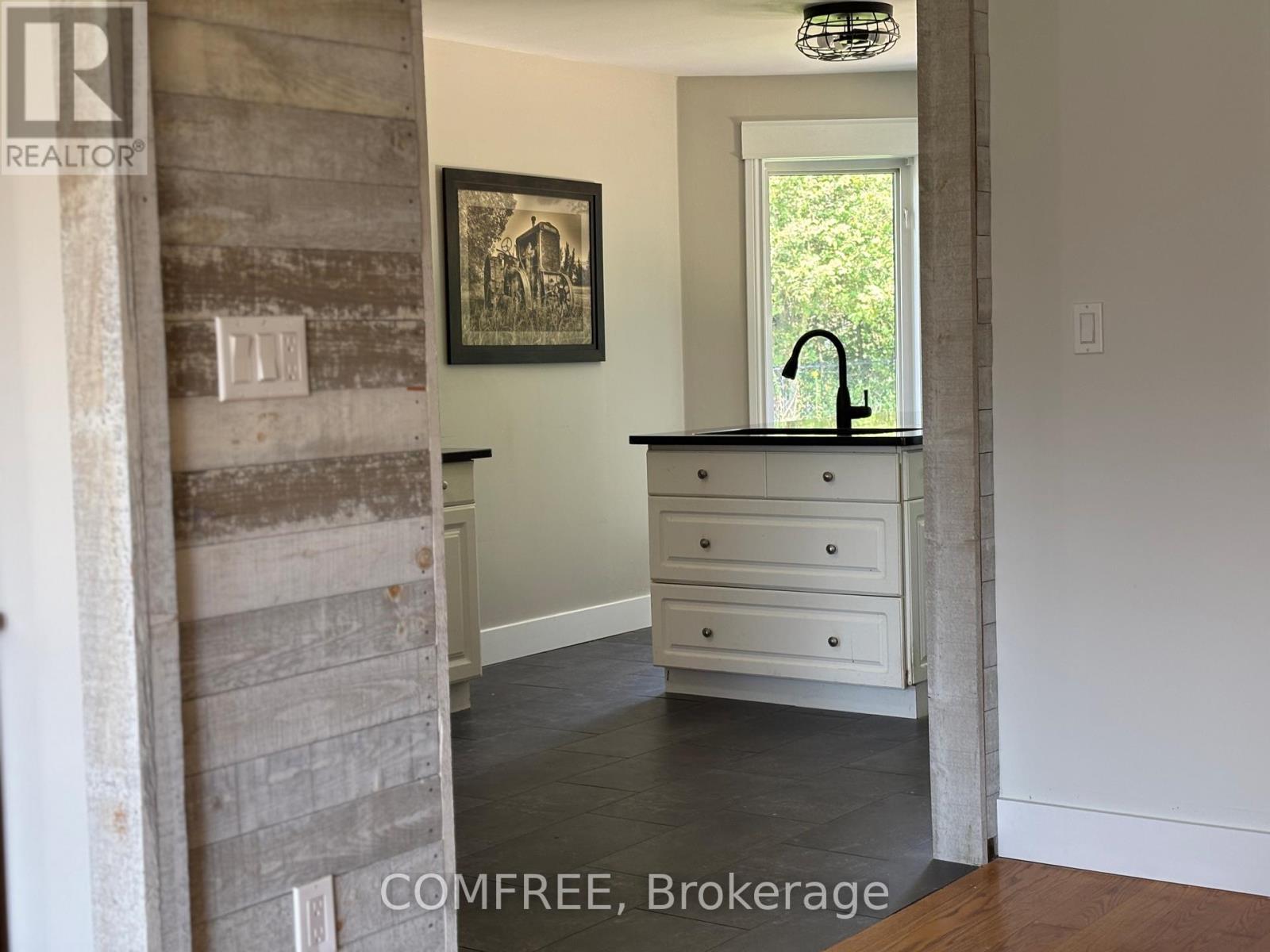 Photo 17 of 25 Mcgregor Court, Southgate ON