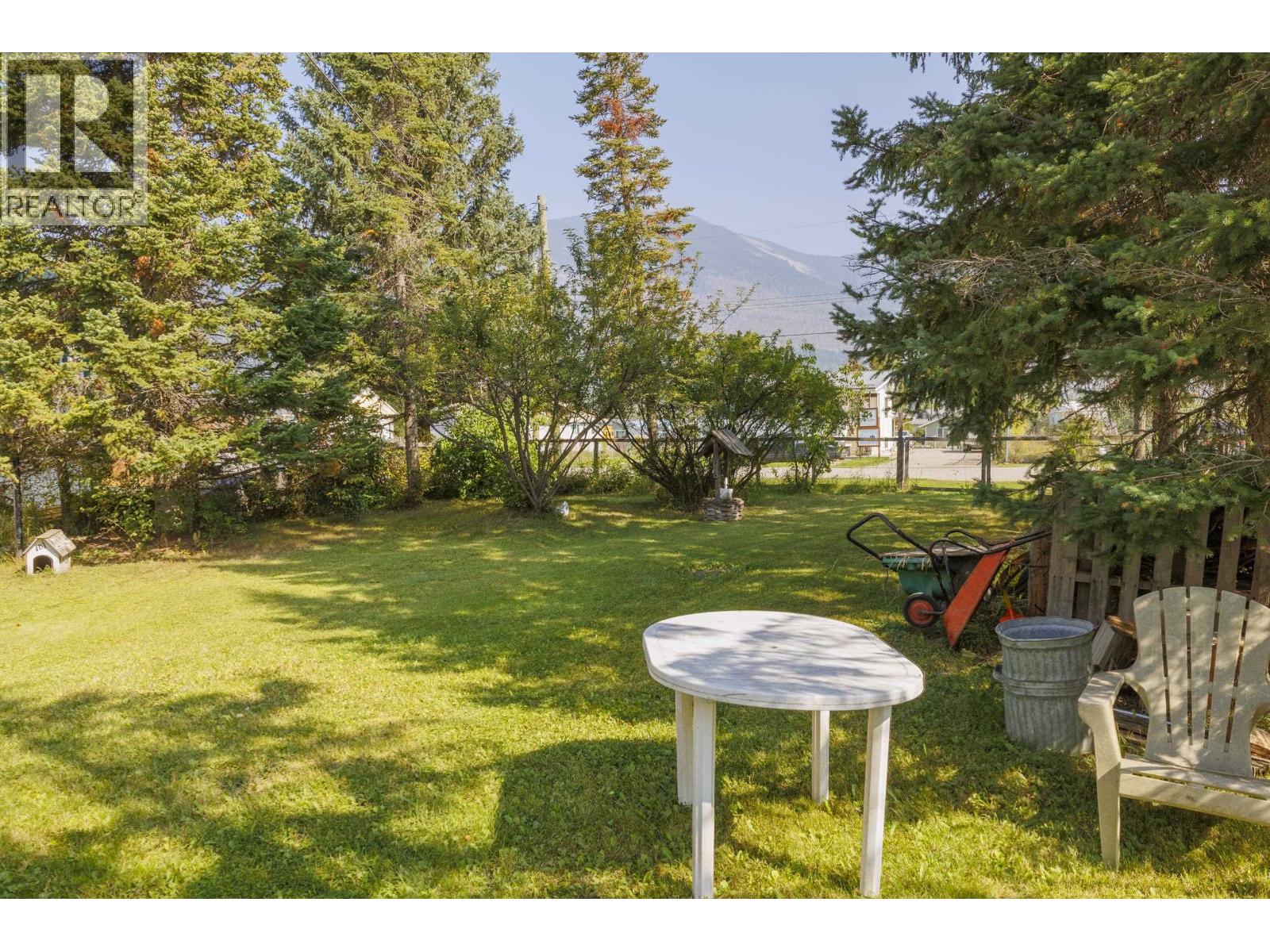 861 2ND AVENUE, McBride