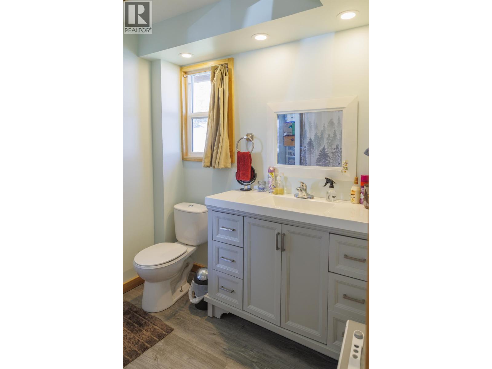 861 2ND AVENUE, McBride