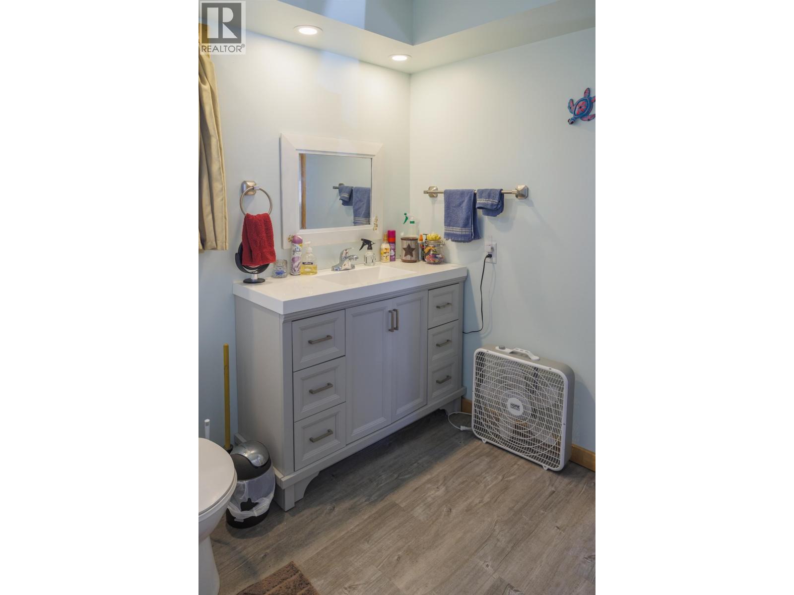 861 2ND AVENUE, McBride