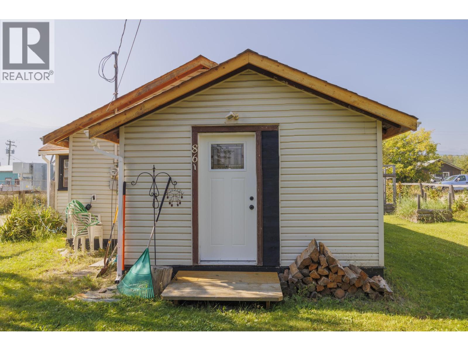 861 2ND AVENUE, McBride