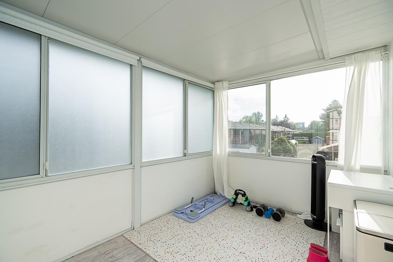 Photo 12 of 27564 31 B Avenue, Langley BC