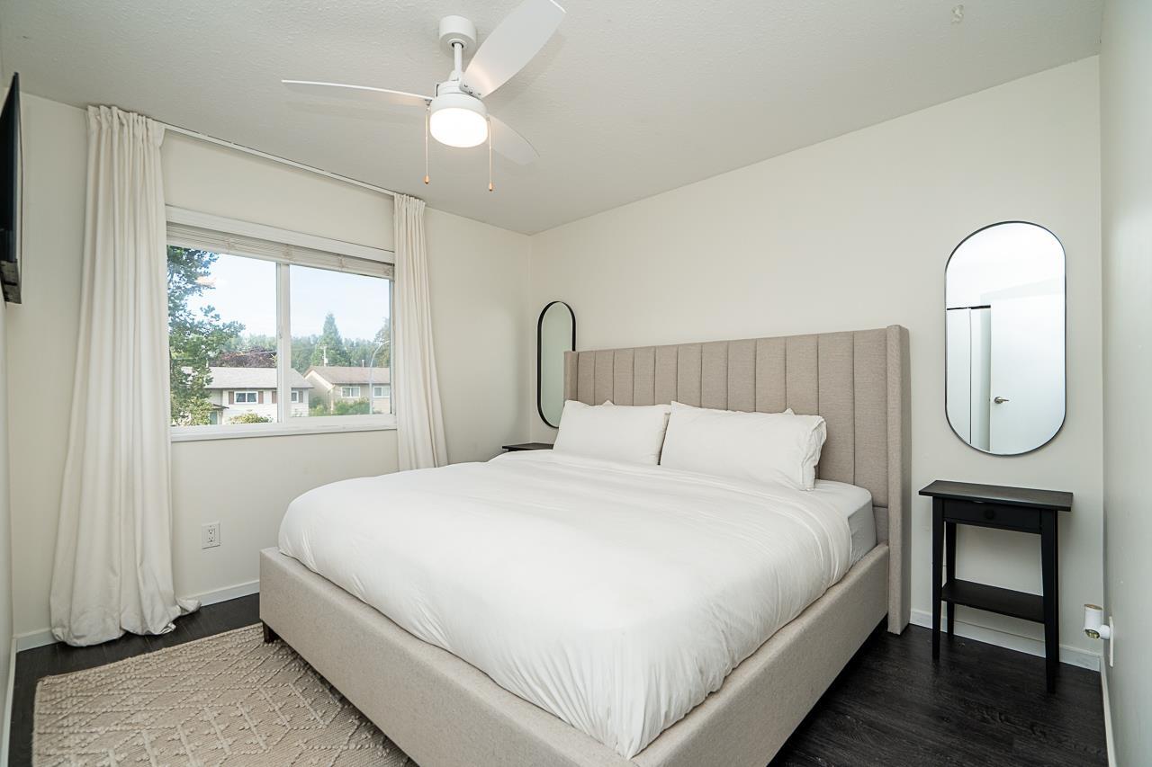 Photo 14 of 27564 31 B Avenue, Langley BC