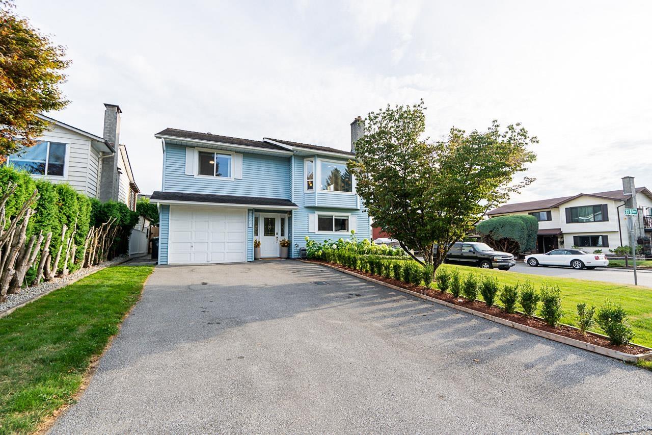 Photo 1 of 27564 31 B Avenue, Langley BC