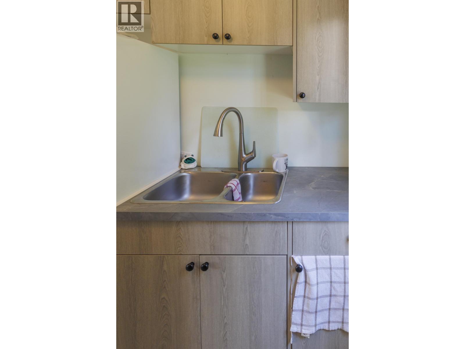 861 2ND AVENUE, McBride