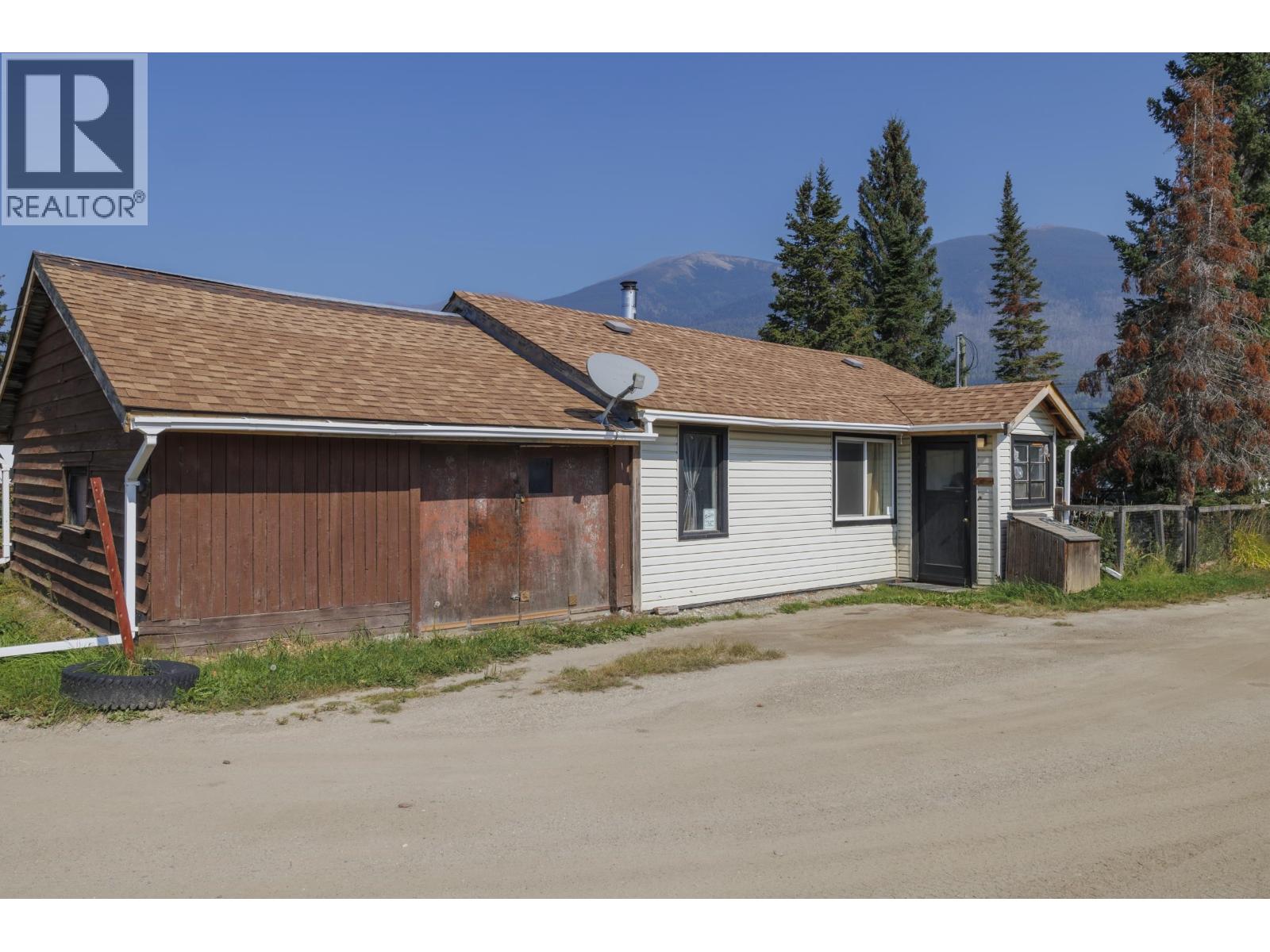 861 2ND AVENUE, McBride