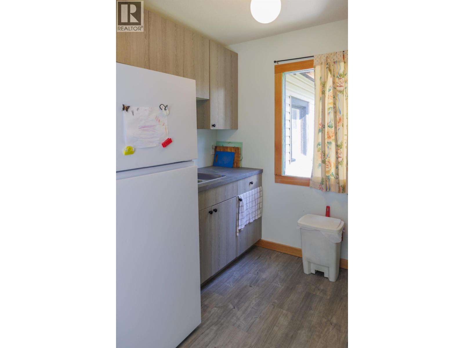 861 2ND AVENUE, McBride