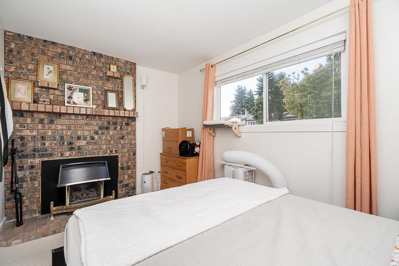Photo 28 of 27564 31 B Avenue, Langley BC