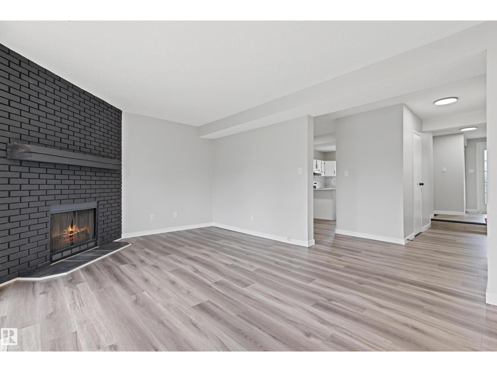 Photo 14 of 12 3115 119 St Nw, Edmonton AB