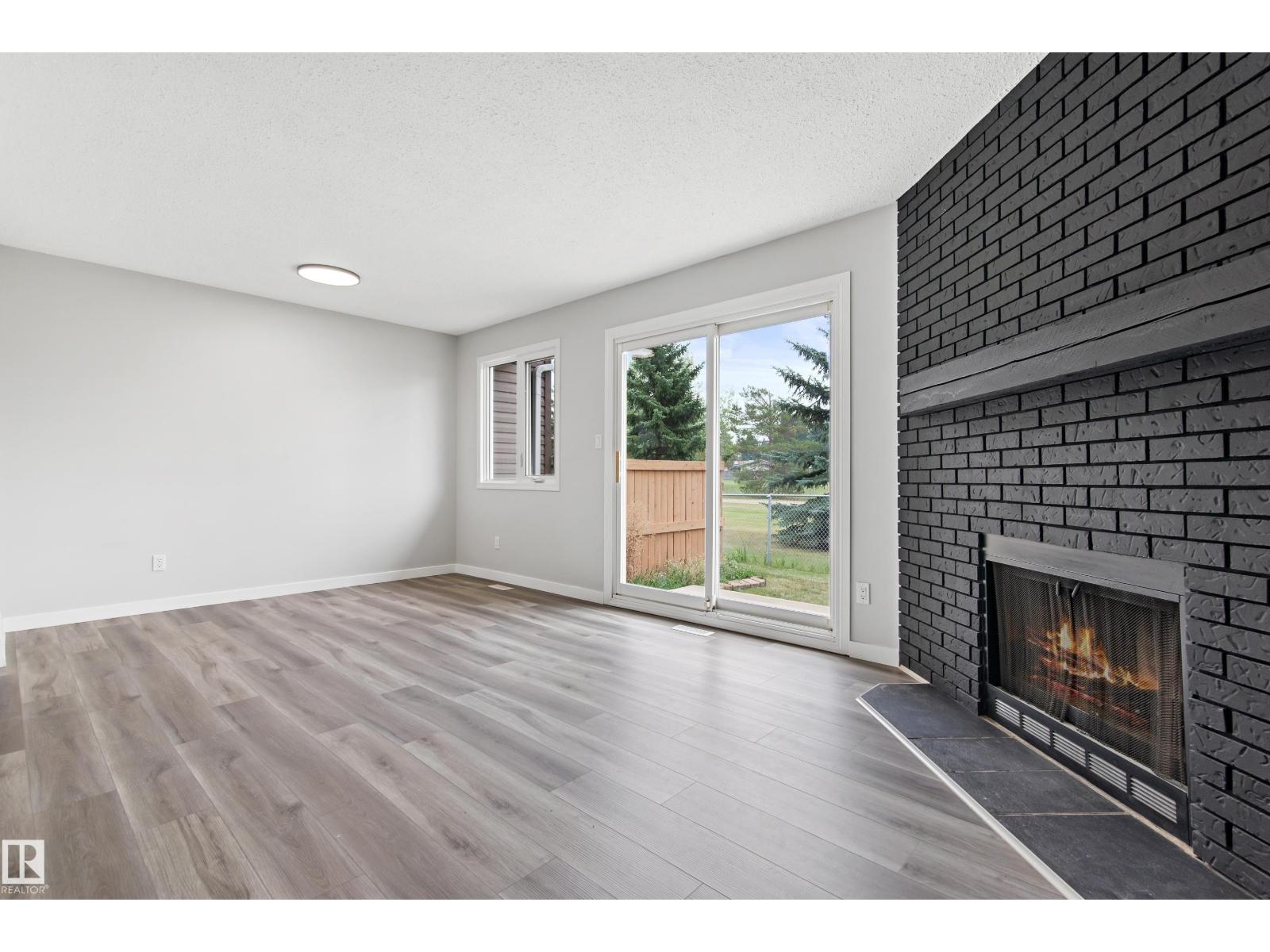 Photo 15 of 12 3115 119 St Nw, Edmonton AB