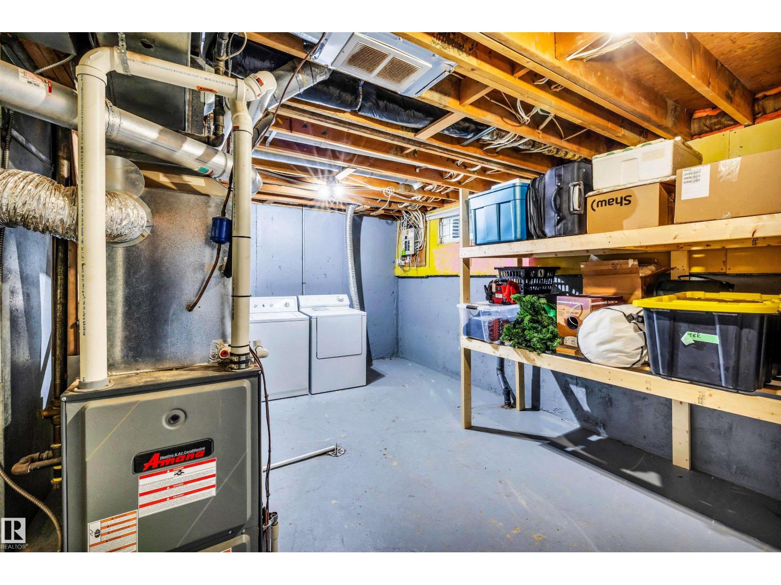 Photo 16 of 1616 Lakewood Rd W Nw, Edmonton AB