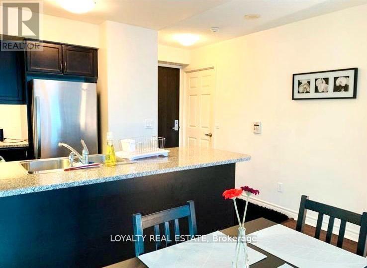Photo 10 of 1909 19 Grand Trunk Crescent, Toronto ON