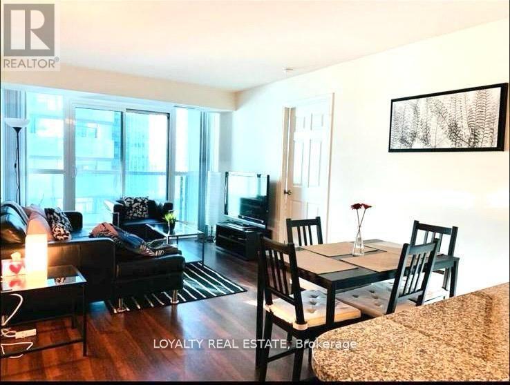 Photo 5 of 1909 19 Grand Trunk Crescent, Toronto ON