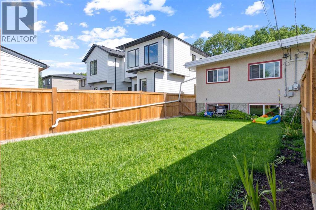 Photo 24 of 1734 47 Avenue Sw, Calgary AB