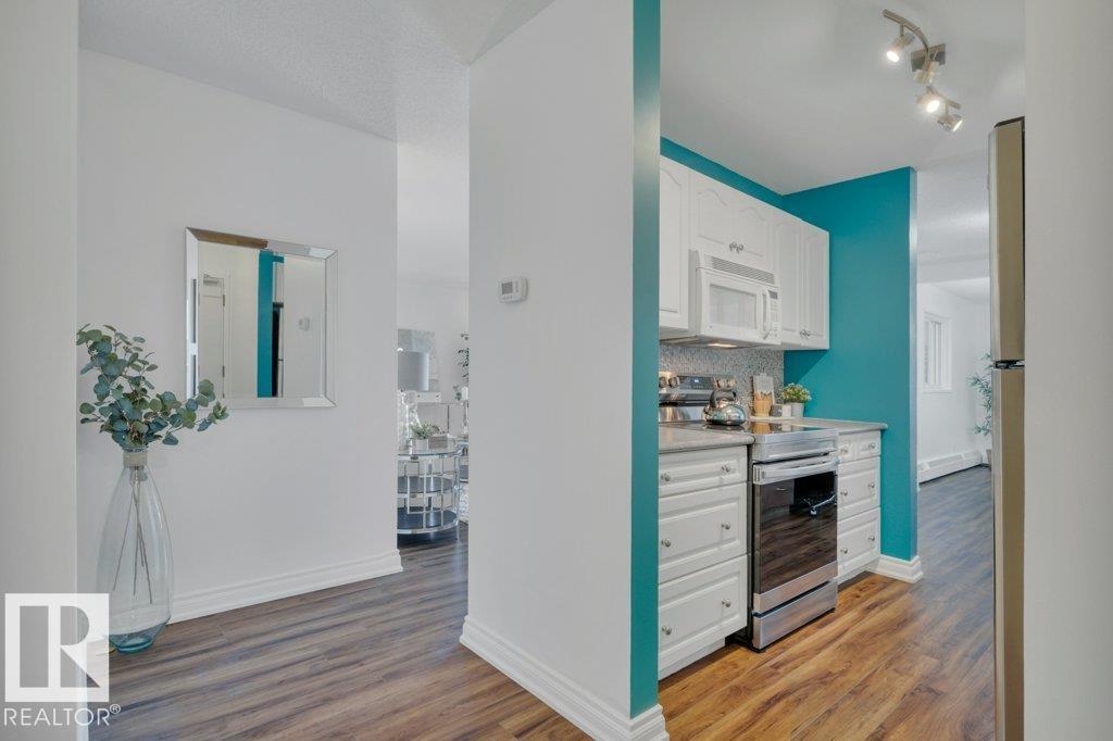 Photo 6 of 301 10511 19 Av Nw, Edmonton AB