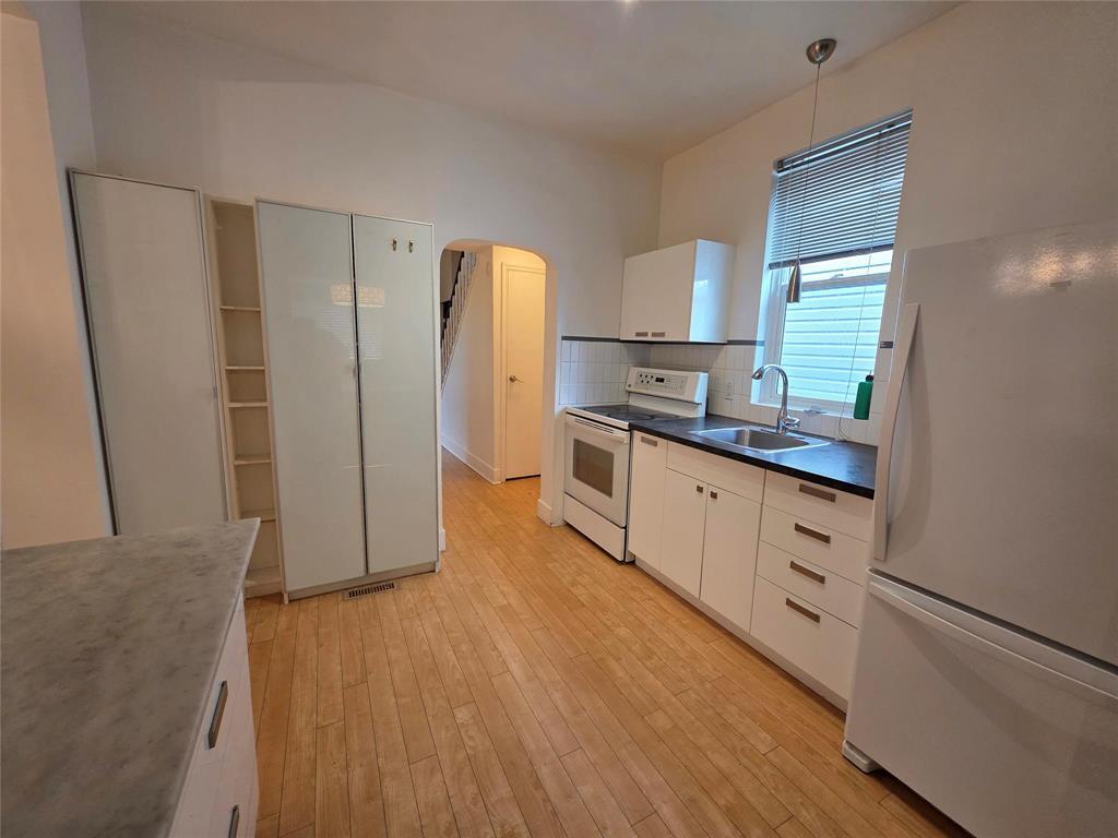 Photo 5 of 770 Ingersoll Street, Winnipeg MB