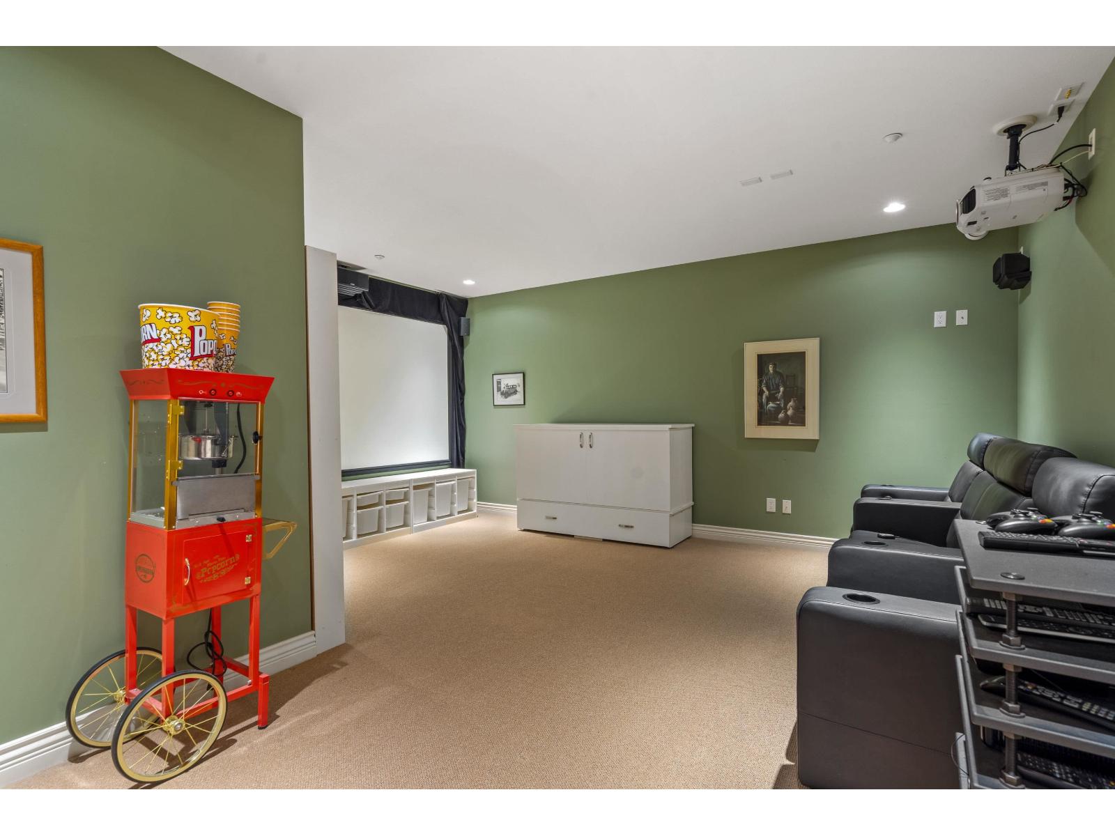 15357 COLUMBIA AVENUE, White Rock