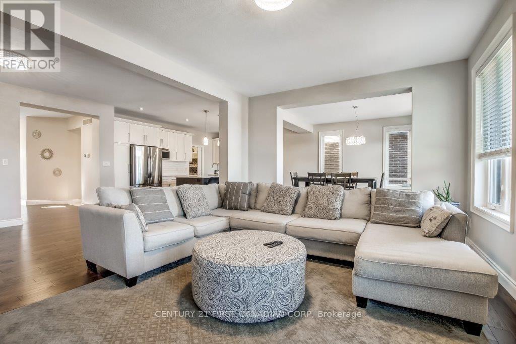 Photo 12 of 2608 Holbrook Drive, London South ON