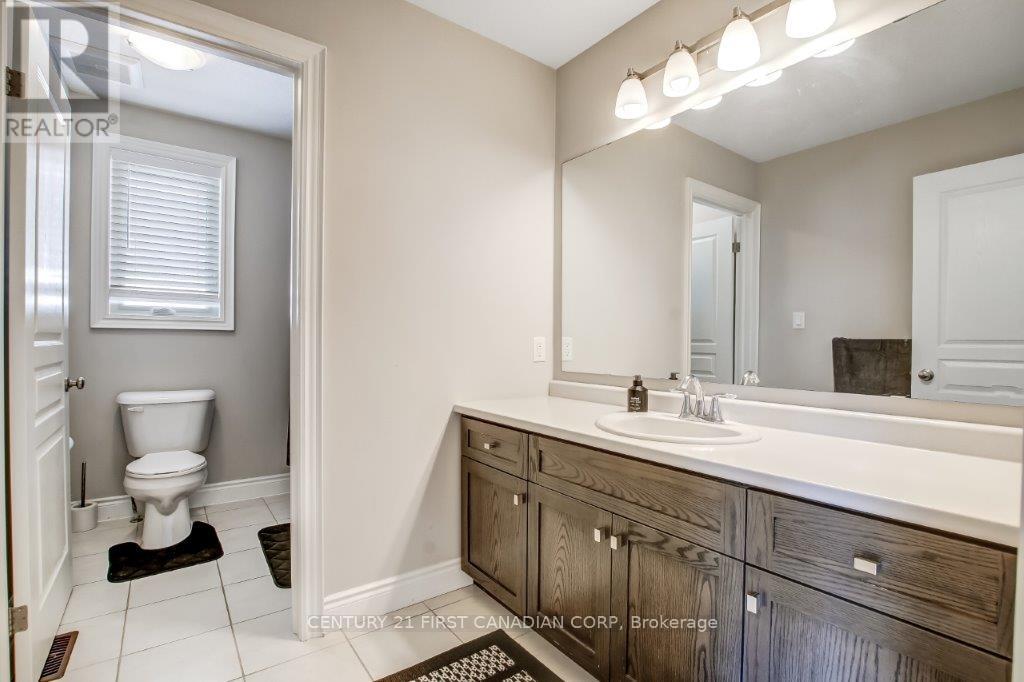 Photo 16 of 2608 Holbrook Drive, London South ON
