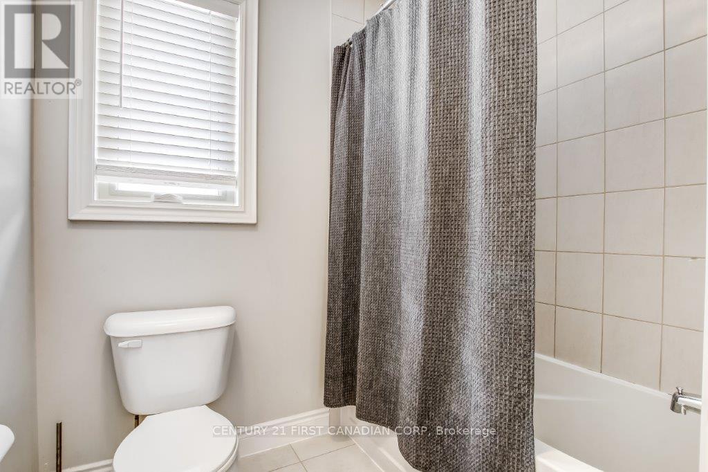 Photo 17 of 2608 Holbrook Drive, London South ON