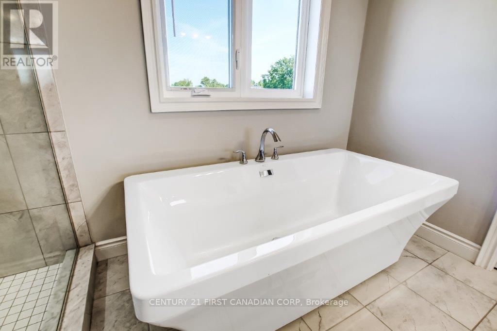 Photo 23 of 2608 Holbrook Drive, London South ON