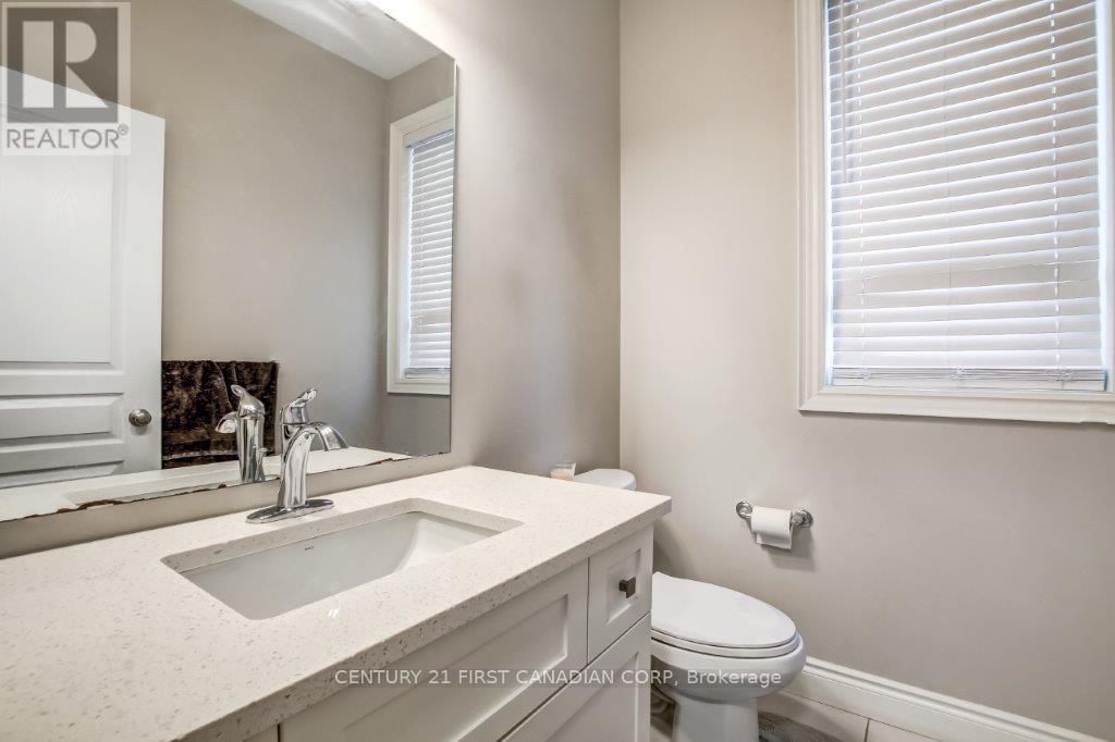 Photo 5 of 2608 Holbrook Drive, London South ON