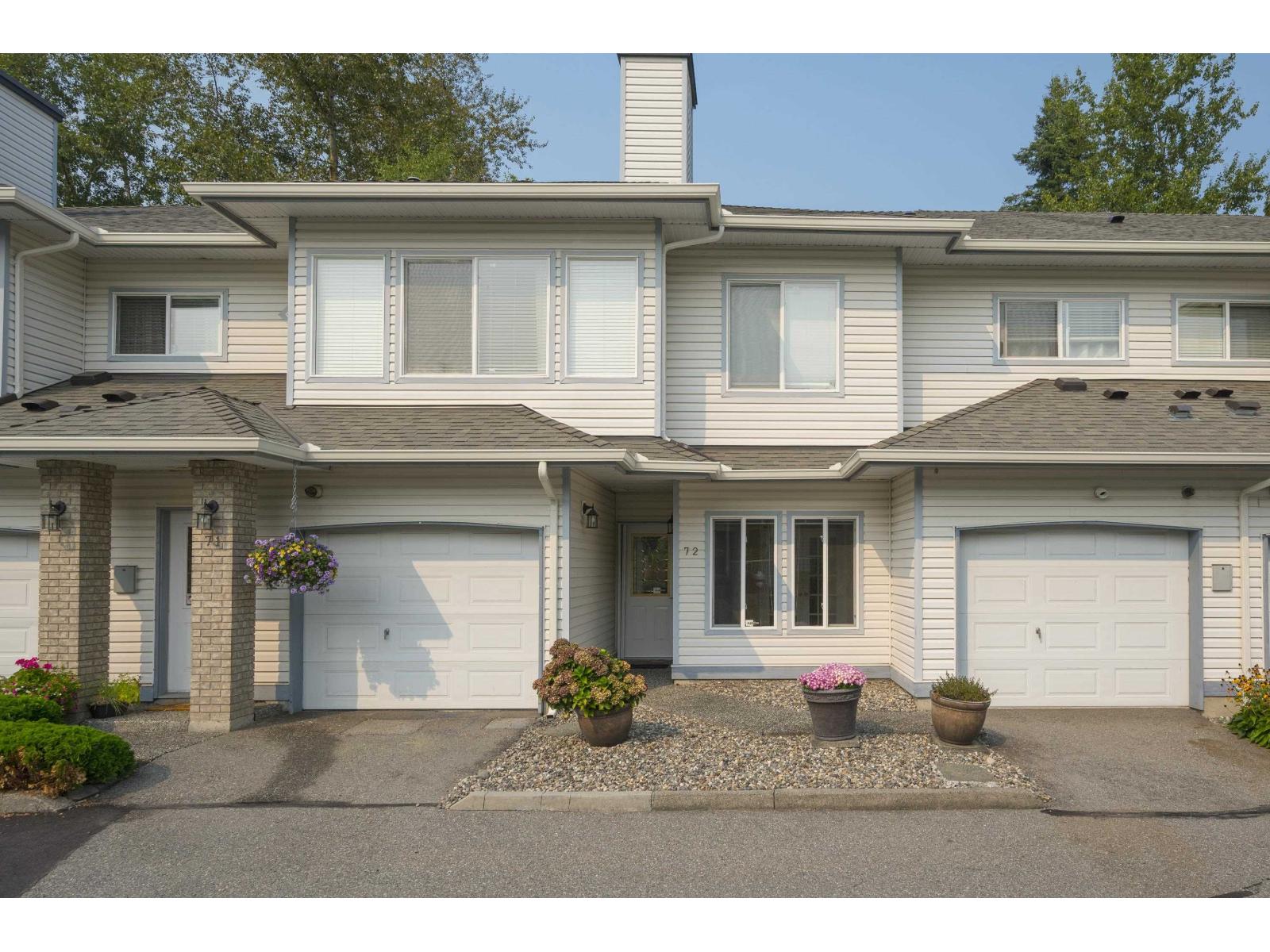 Photo 1 of 72 21579 88 B Avenue, Langley BC