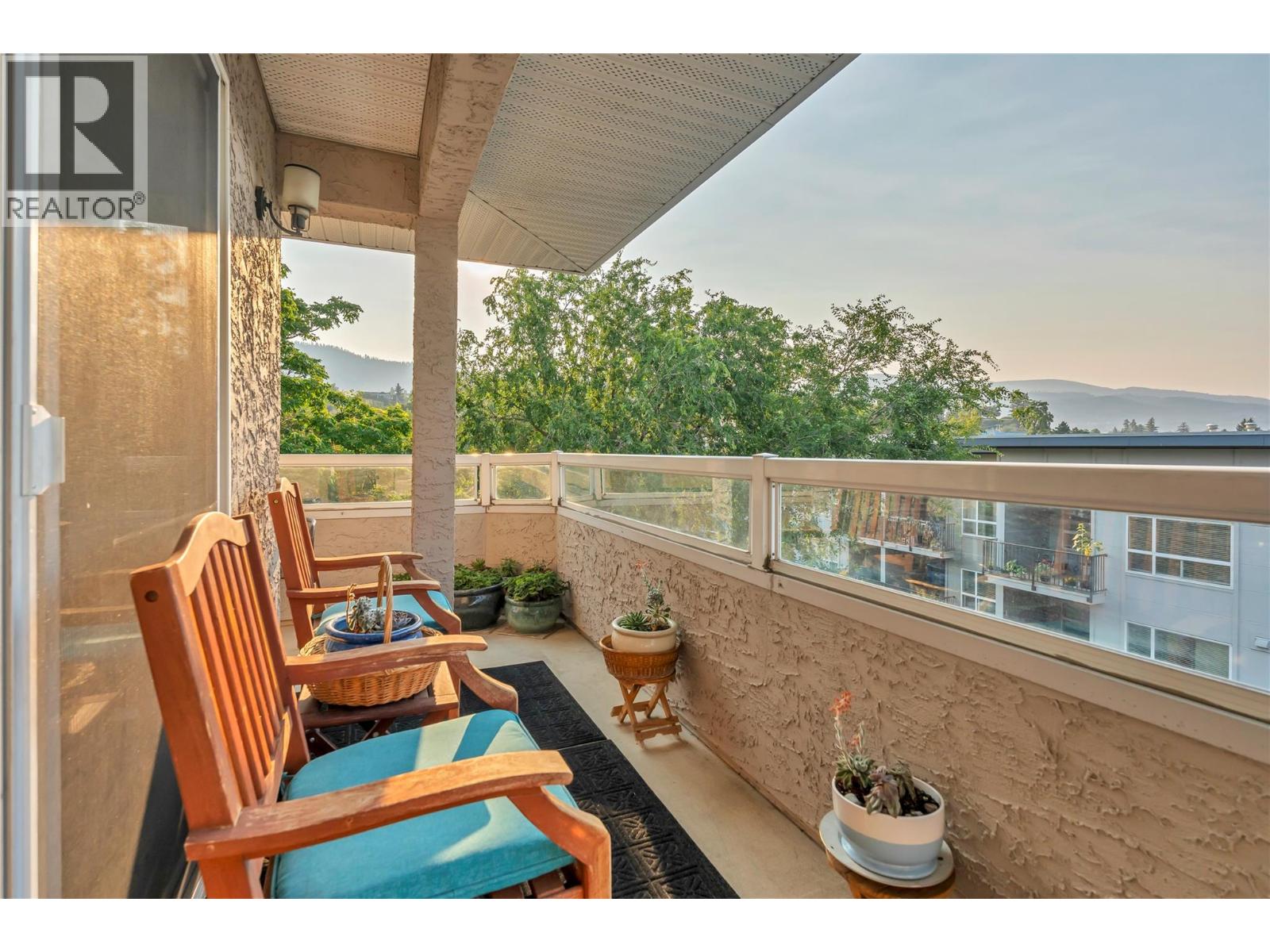 305 102 Van Horne Street, Penticton