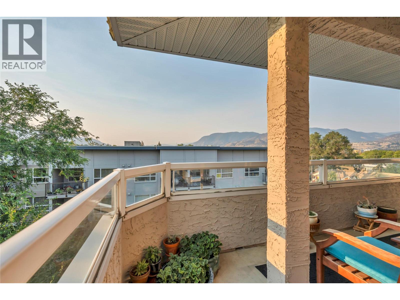 305 102 Van Horne Street, Penticton