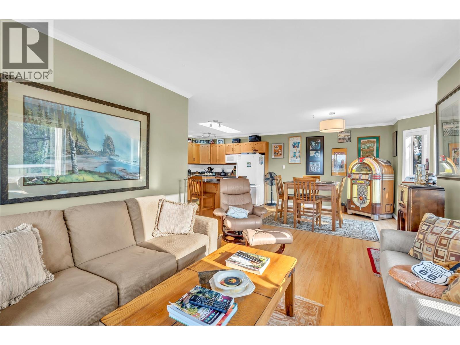 305 102 Van Horne Street, Penticton