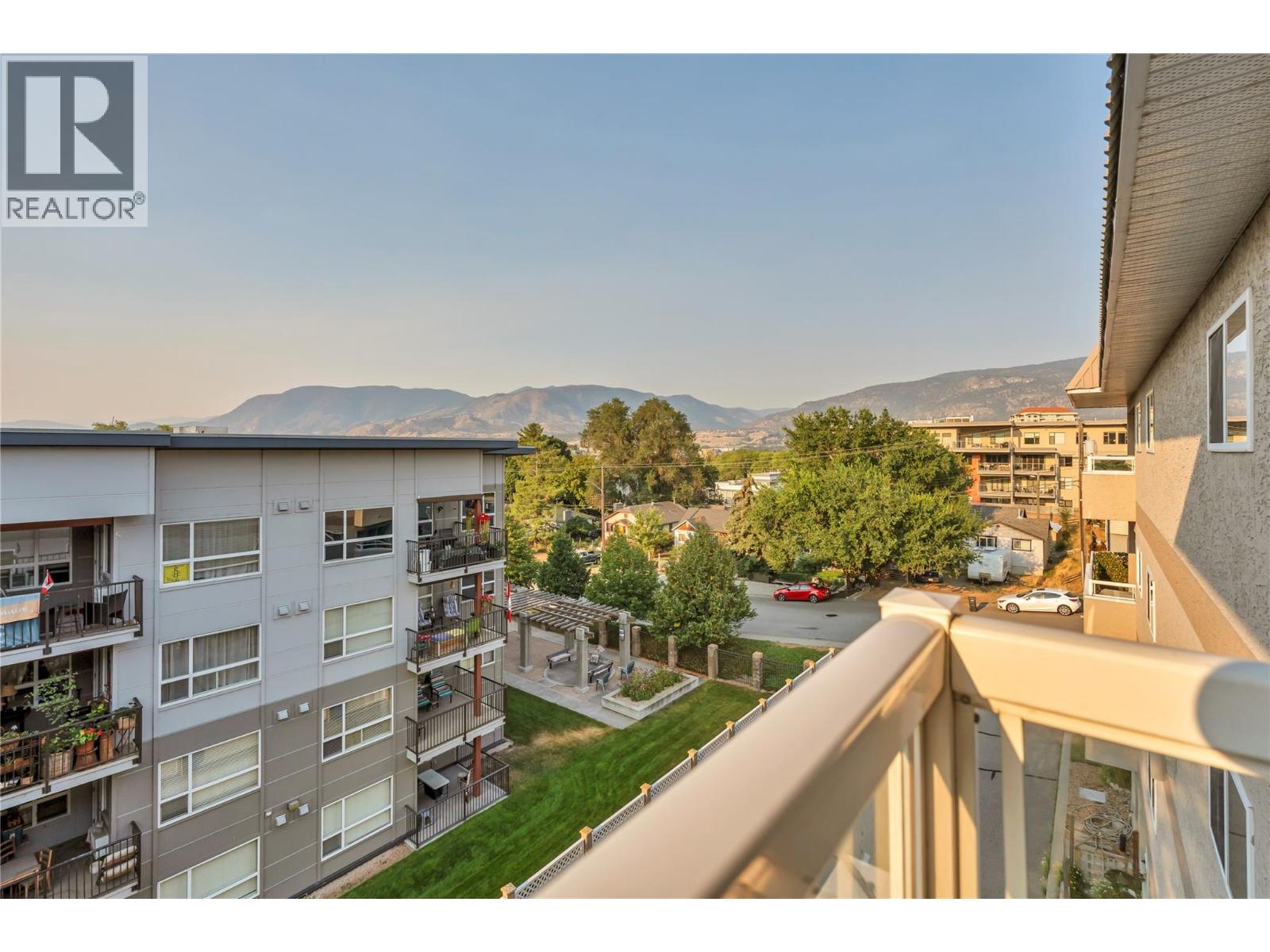 305 102 Van Horne Street, Penticton