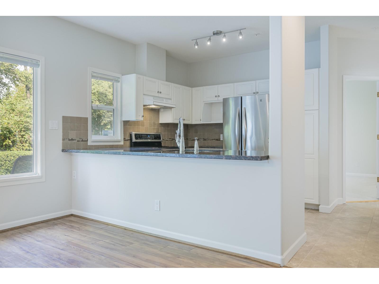 Photo 14 of 72 21579 88 B Avenue, Langley BC