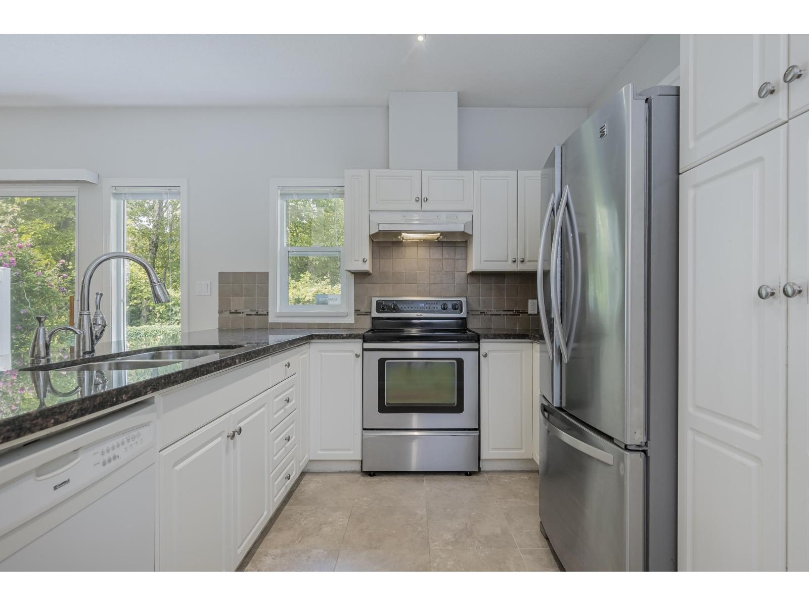 Photo 16 of 72 21579 88 B Avenue, Langley BC