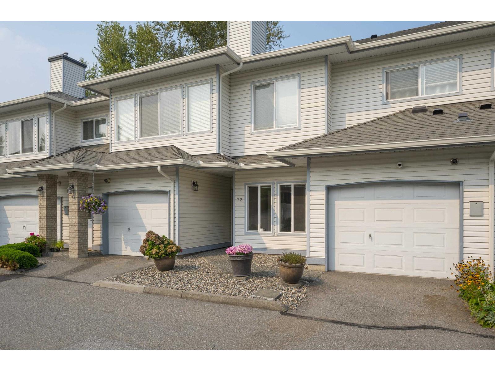 Photo 2 of 72 21579 88 B Avenue, Langley BC