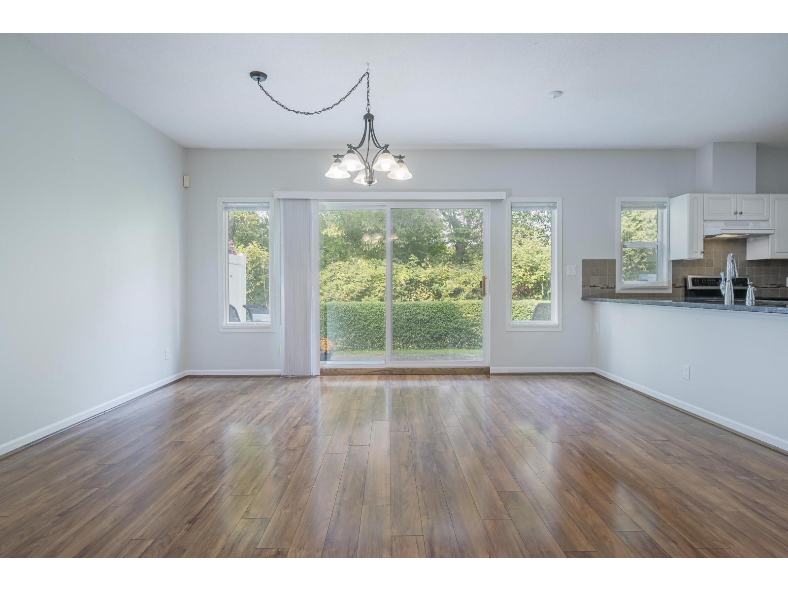 Photo 8 of 72 21579 88 B Avenue, Langley BC