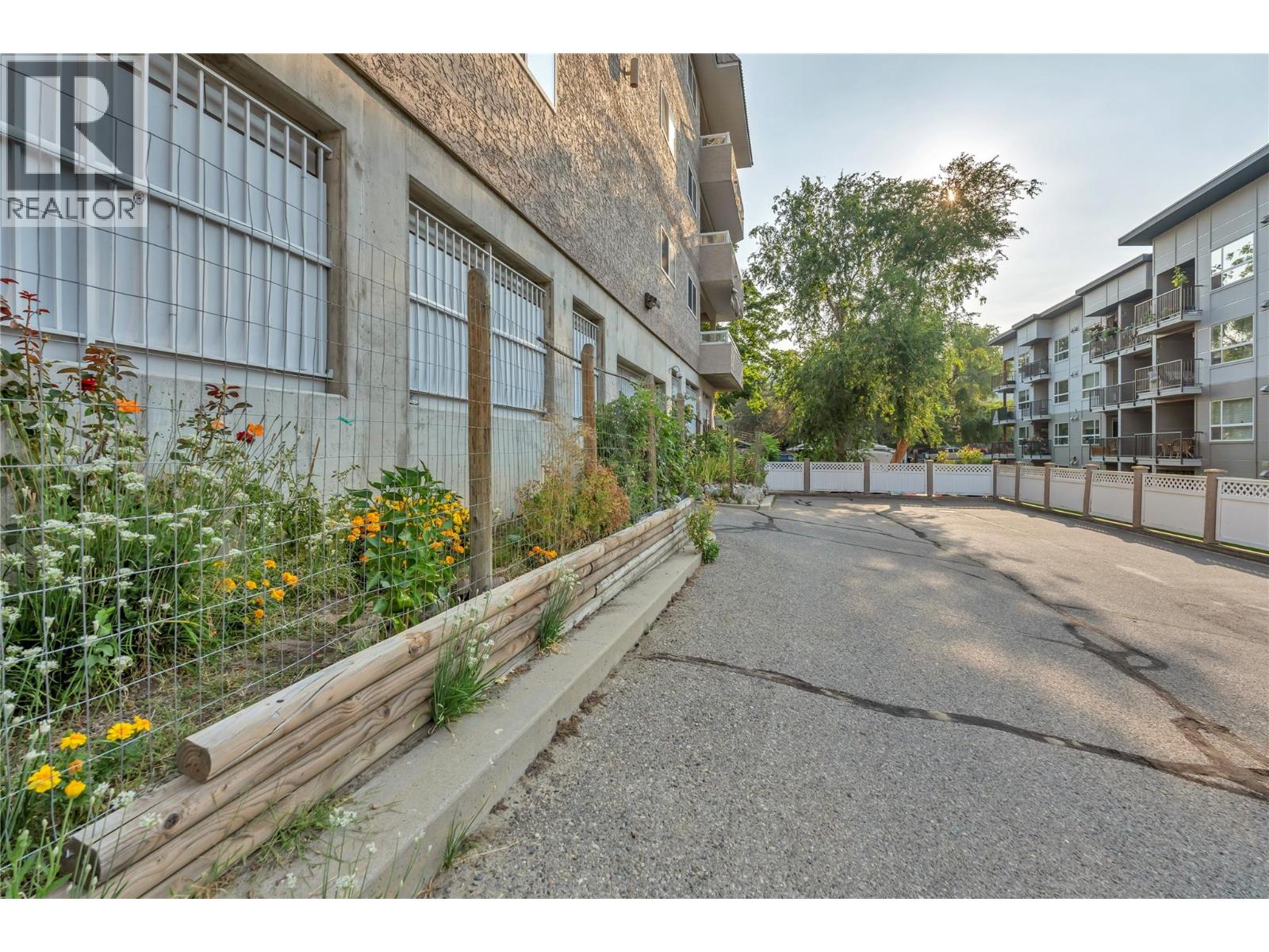 305 102 Van Horne Street, Penticton