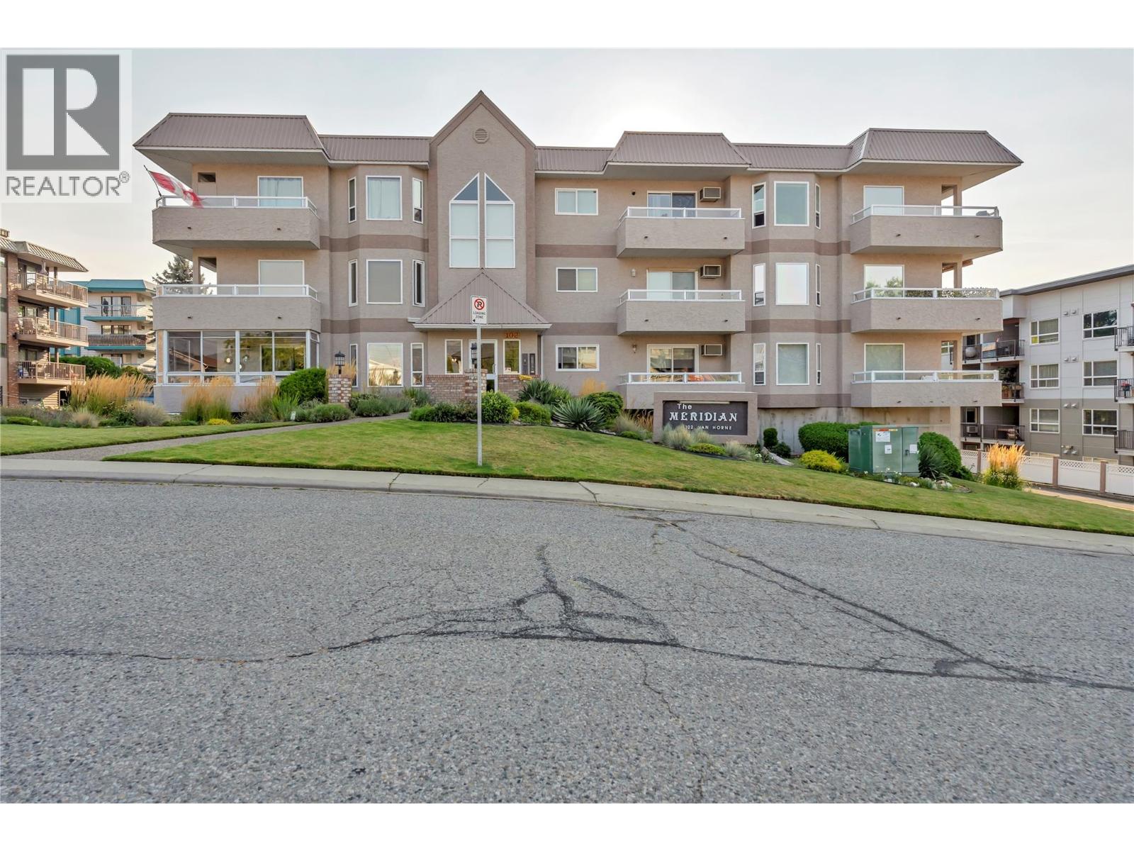 305 102 Van Horne Street, Penticton