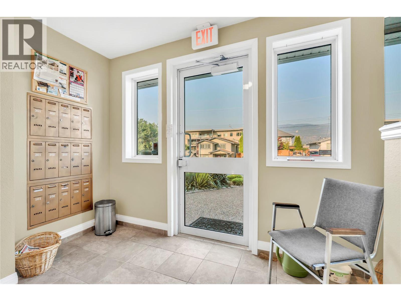 305 102 Van Horne Street, Penticton