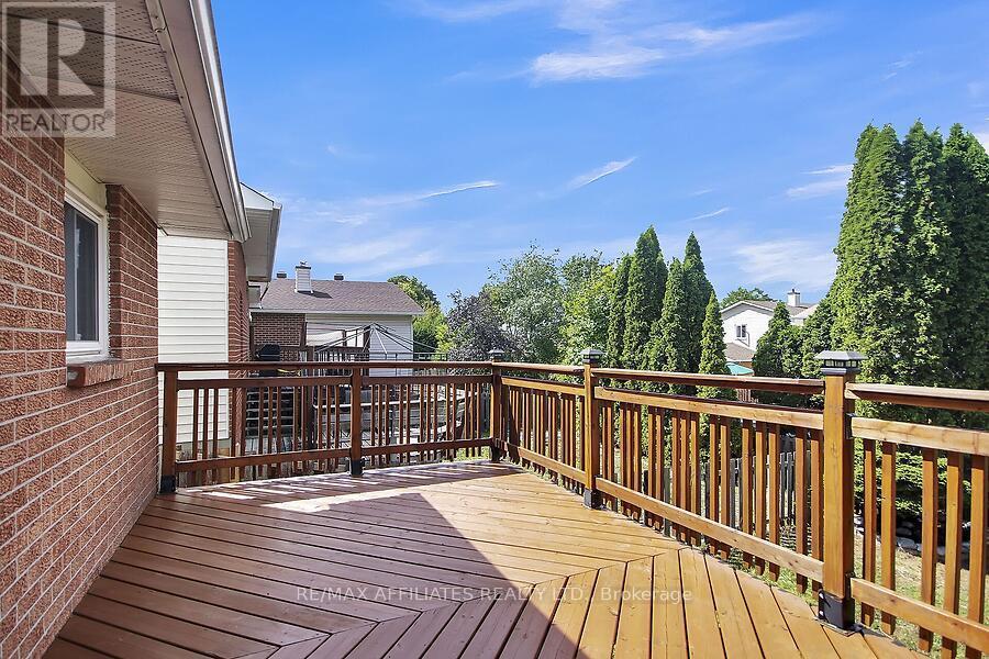 Photo 19 of 23 Tamblyn Crescent, Ottawa ON