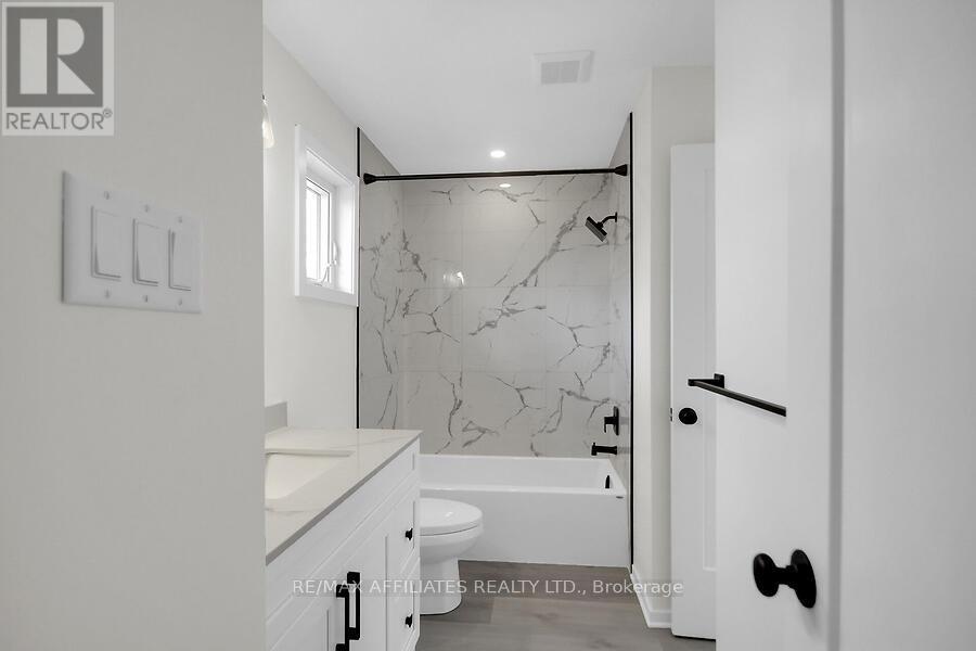 Photo 28 of 23 Tamblyn Crescent, Ottawa ON