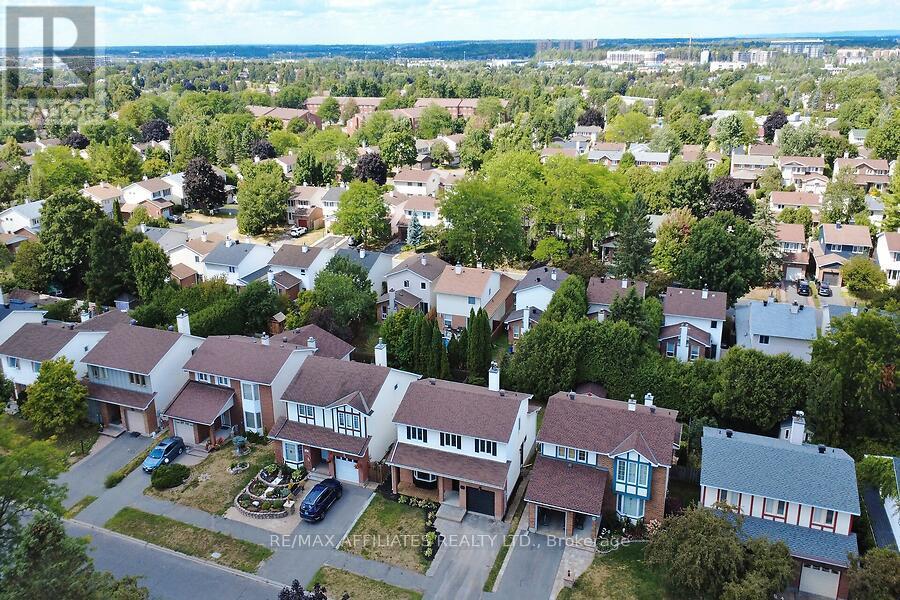 Photo 37 of 23 Tamblyn Crescent, Ottawa ON