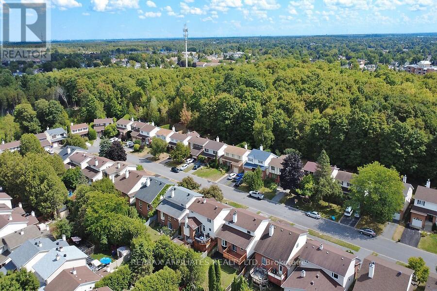 Photo 40 of 23 Tamblyn Crescent, Ottawa ON
