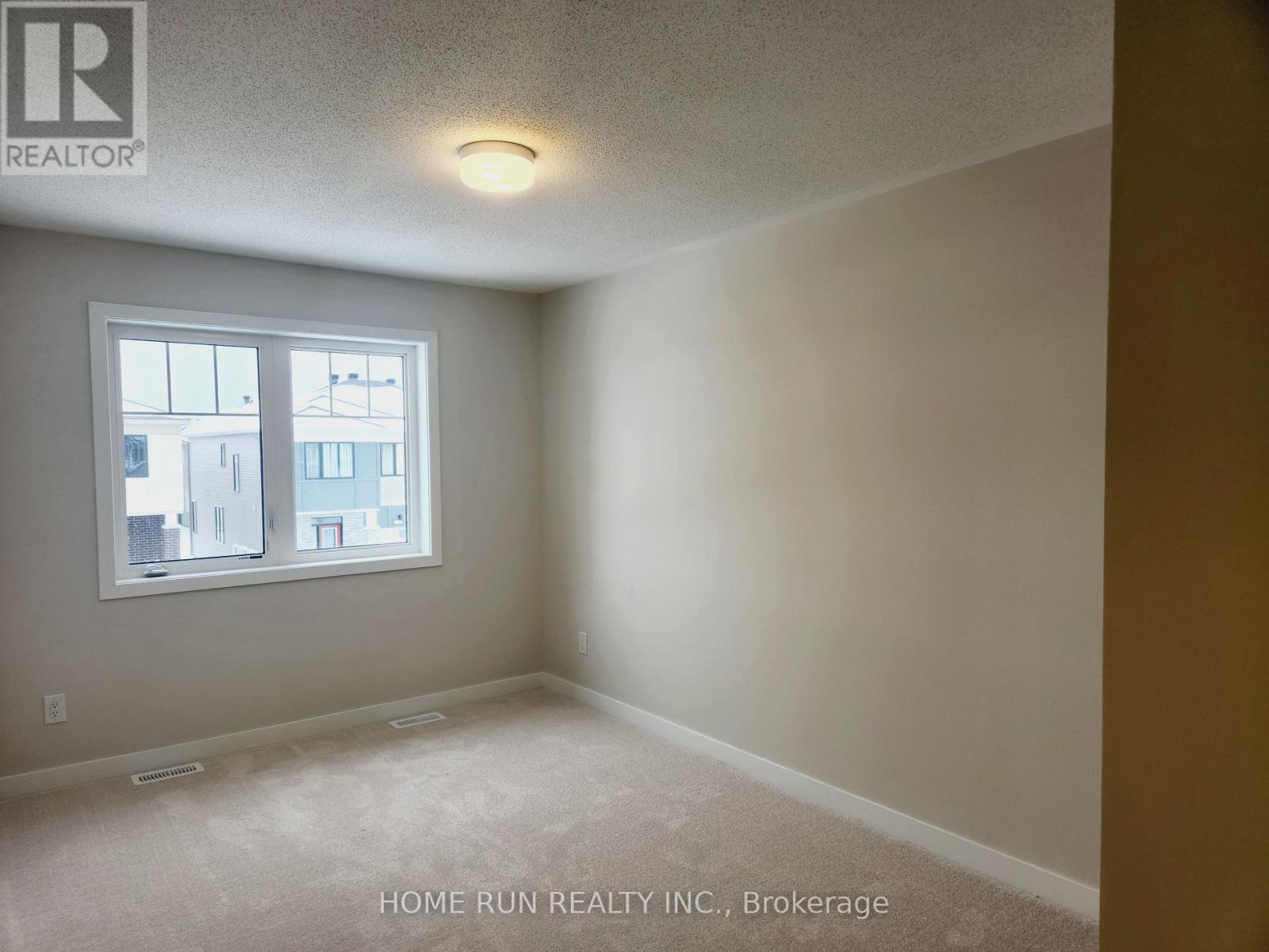Photo 10 of 2499 Watercolours Way, Ottawa ON