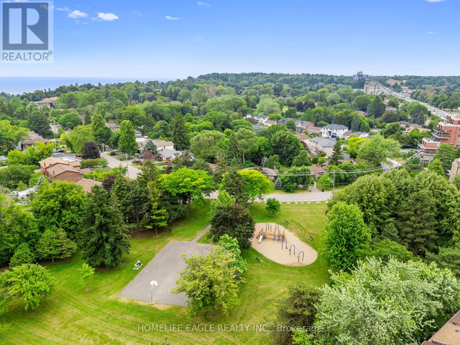 Photo 14 of 118 50 Scarborough Golf Club Road, Toronto ON
