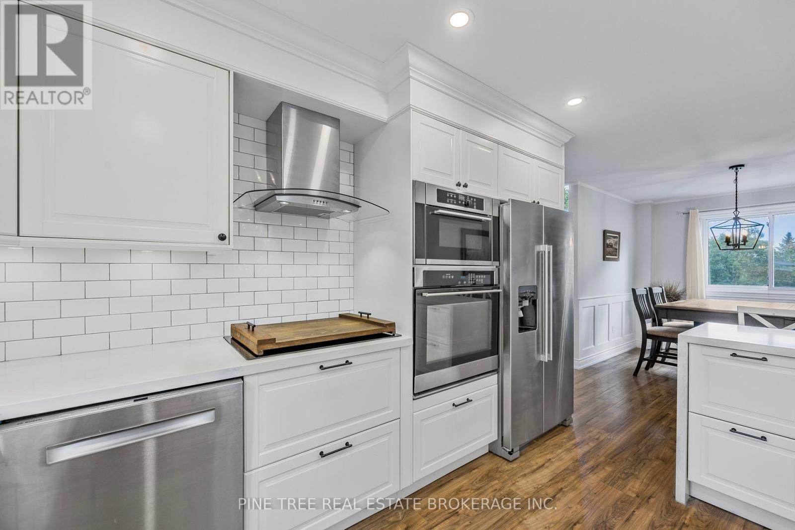 Photo 12 of 85 Elizabeth Street, Barrie ON