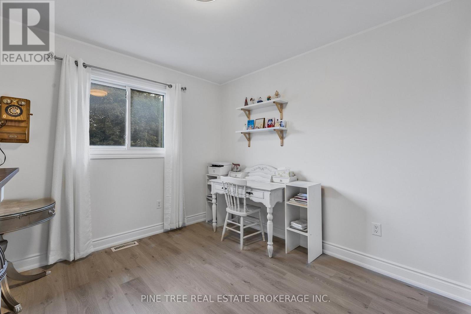 Photo 22 of 85 Elizabeth Street, Barrie ON