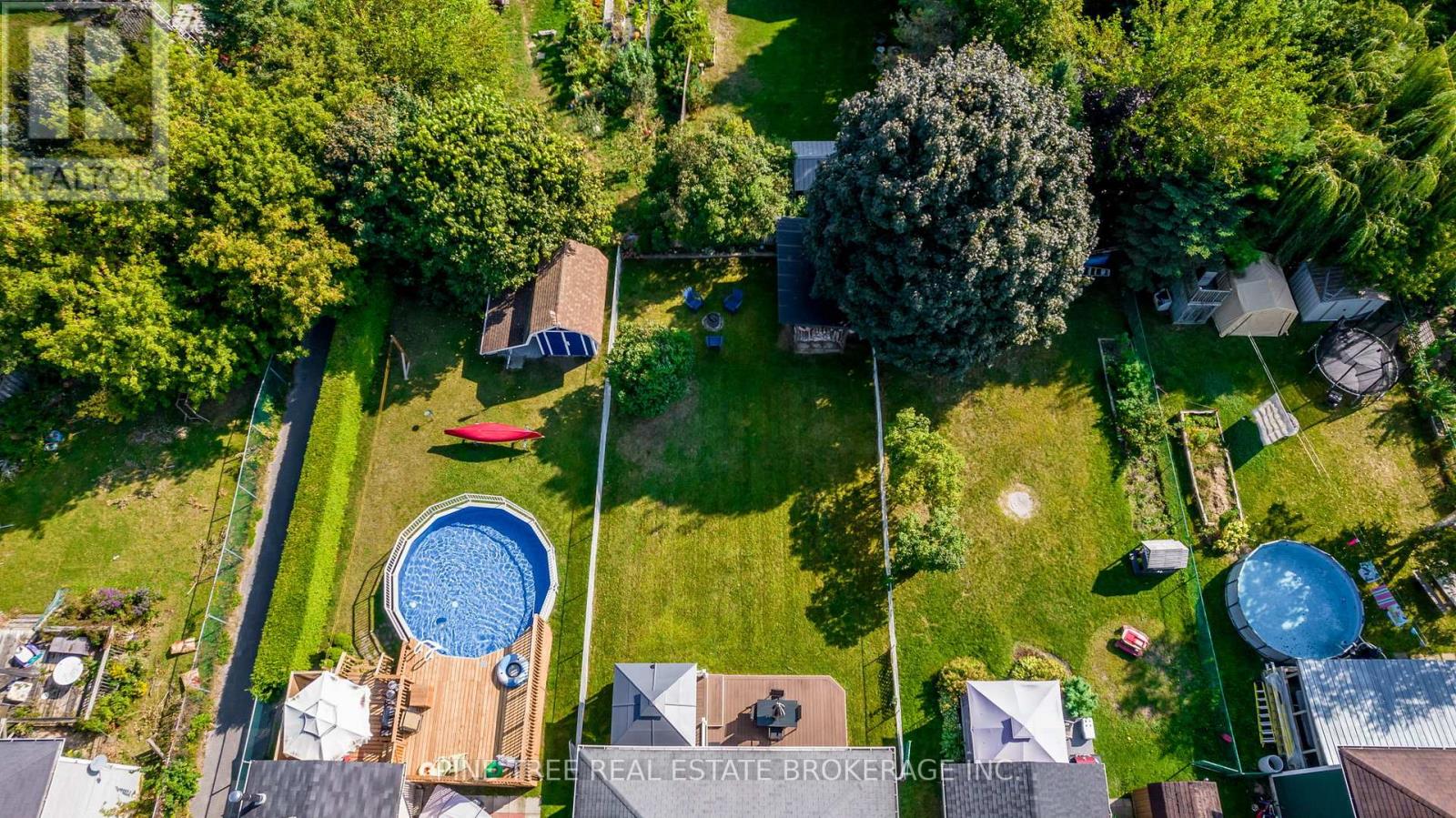 Photo 39 of 85 Elizabeth Street, Barrie ON