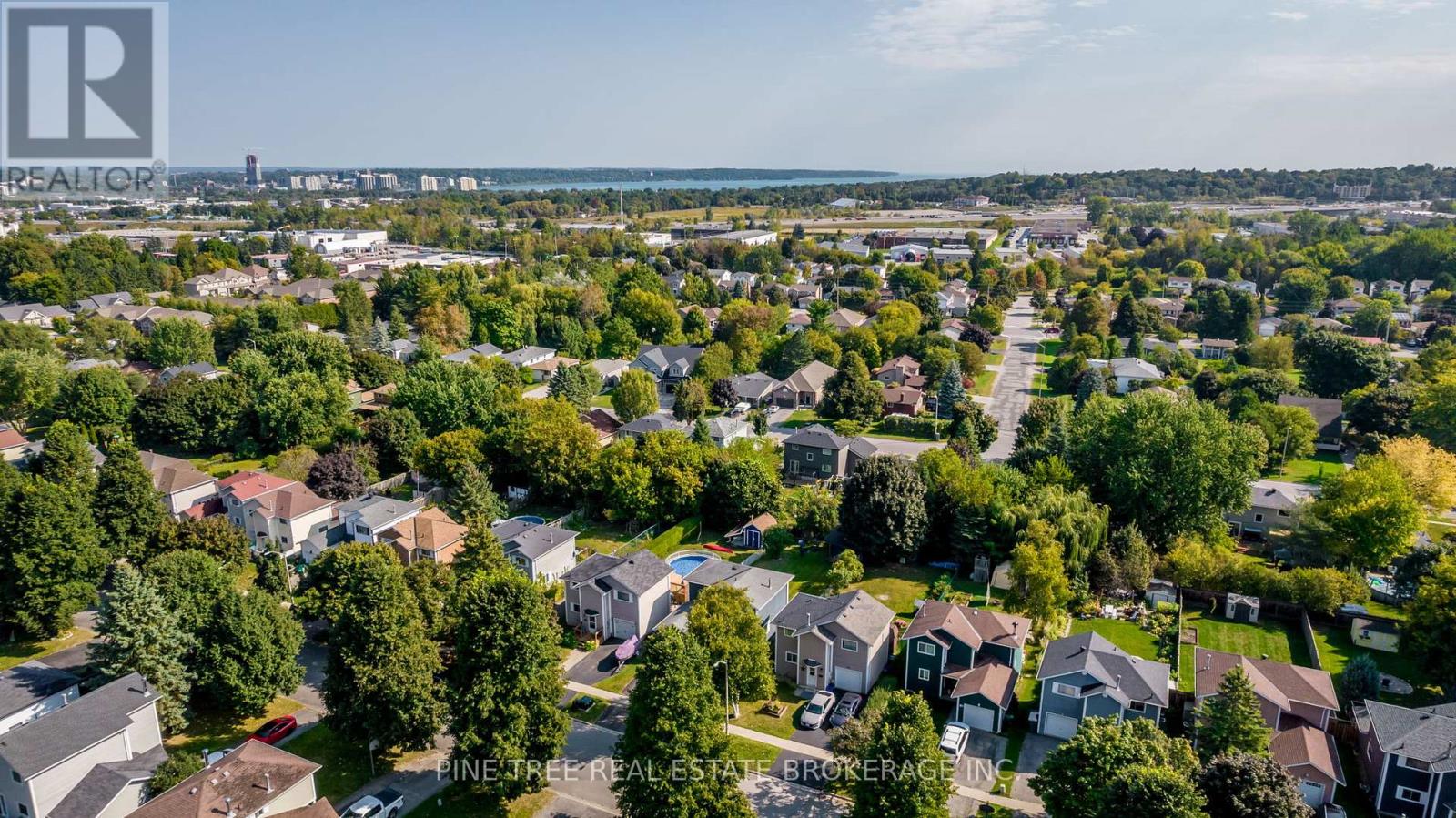 Photo 41 of 85 Elizabeth Street, Barrie ON